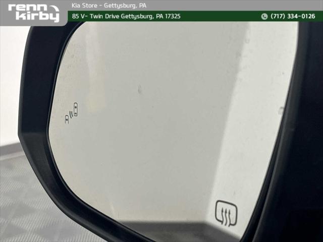 used 2021 Toyota Highlander car, priced at $28,600