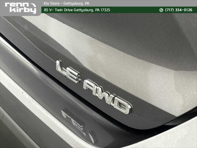 used 2021 Toyota Highlander car, priced at $28,600