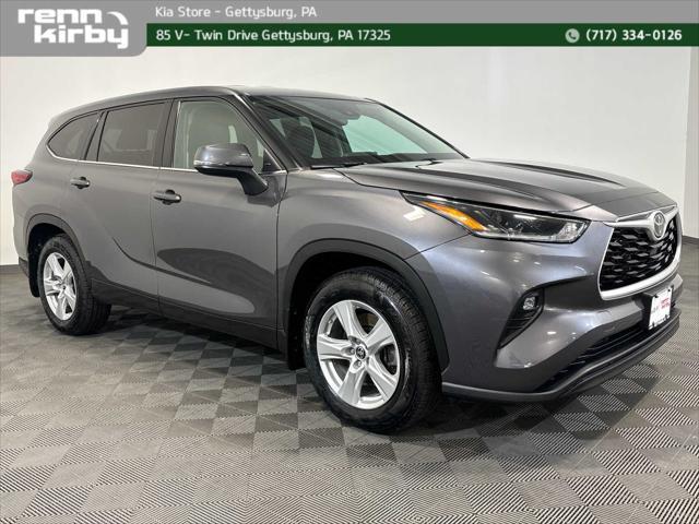 used 2021 Toyota Highlander car, priced at $28,600
