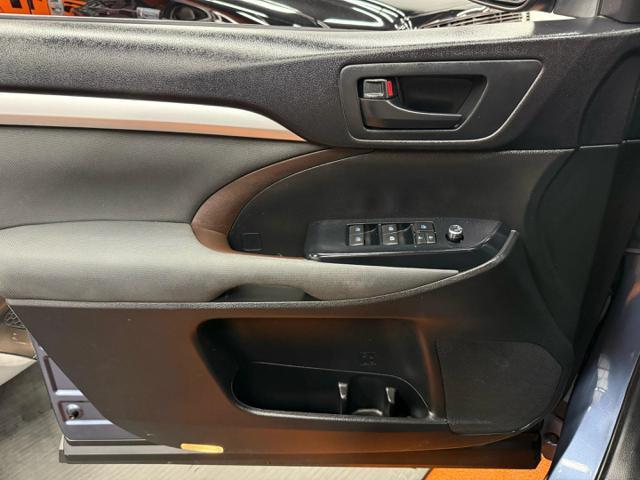 used 2016 Toyota Highlander car, priced at $13,995