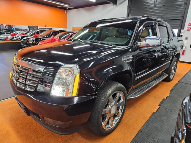 used 2008 Cadillac Escalade EXT car, priced at $8,995