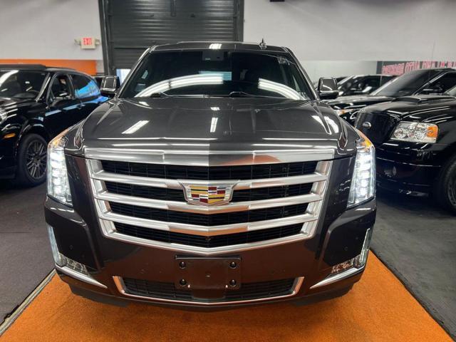 used 2017 Cadillac Escalade car, priced at $25,995