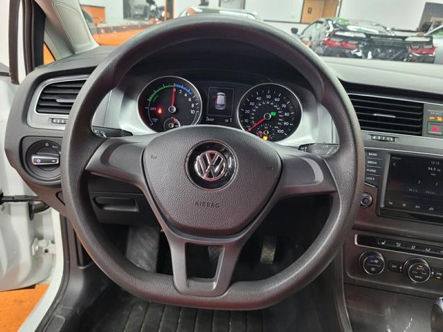 used 2016 Volkswagen e-Golf car, priced at $10,995