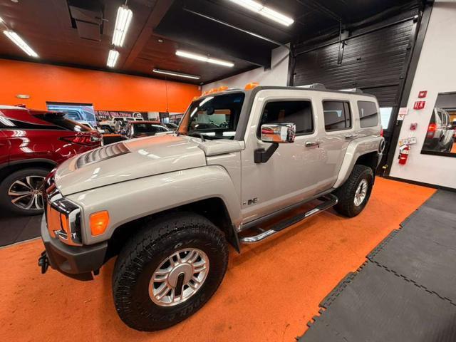 used 2006 Hummer H3 car, priced at $8,995