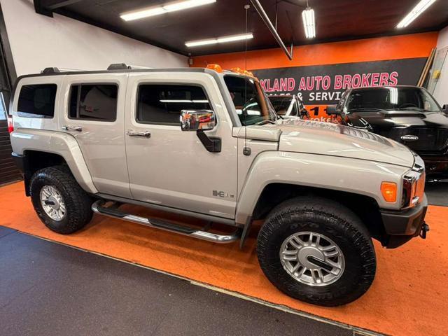 used 2006 Hummer H3 car, priced at $8,995