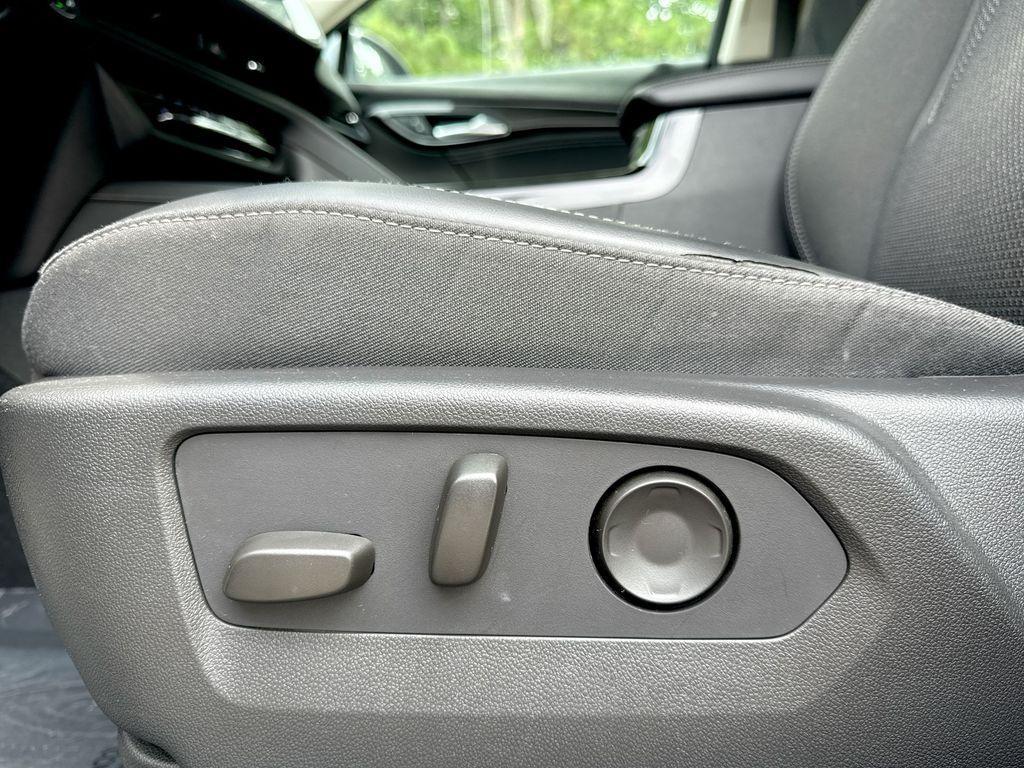 used 2021 Buick Envision car, priced at $22,418
