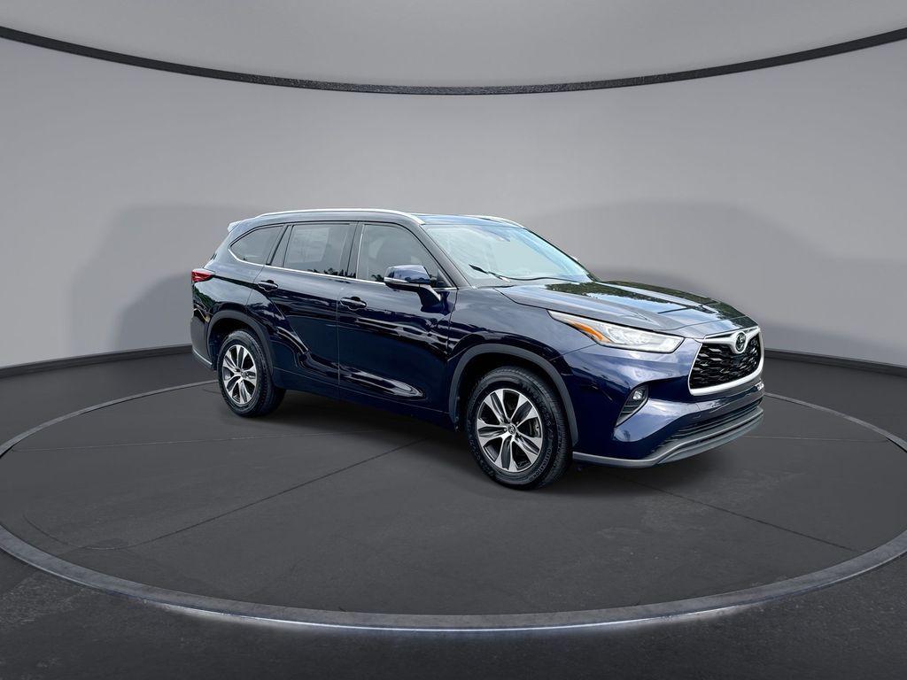 used 2020 Toyota Highlander car, priced at $29,998