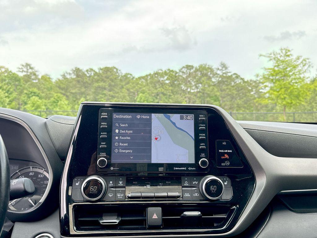 used 2020 Toyota Highlander car, priced at $29,998