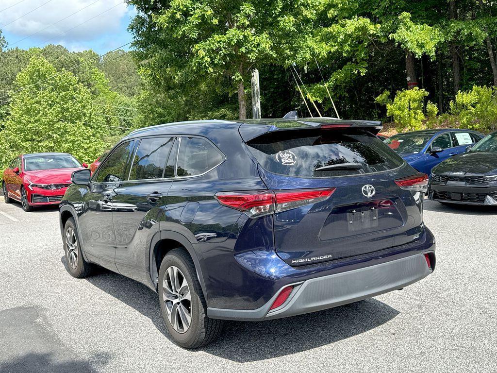 used 2020 Toyota Highlander car, priced at $29,529