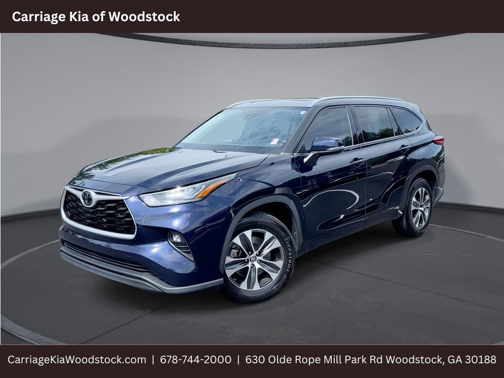 used 2020 Toyota Highlander car, priced at $29,998