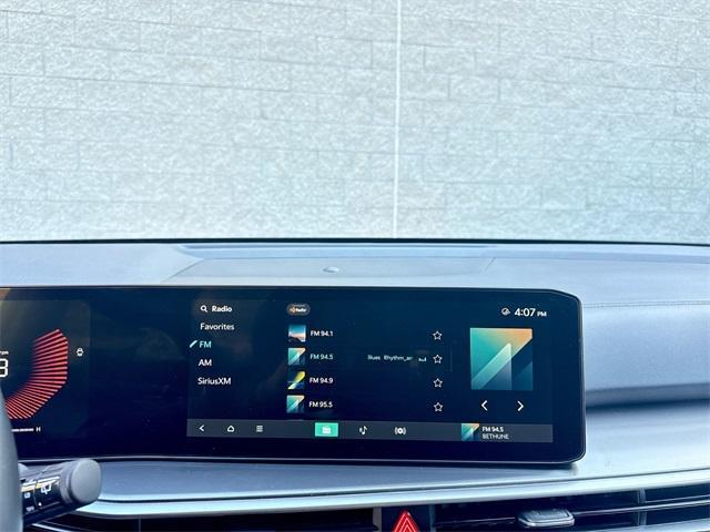 used 2024 Kia Sorento car, priced at $33,813