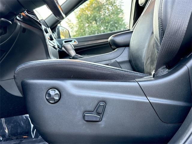 used 2020 Jeep Grand Cherokee car, priced at $22,914