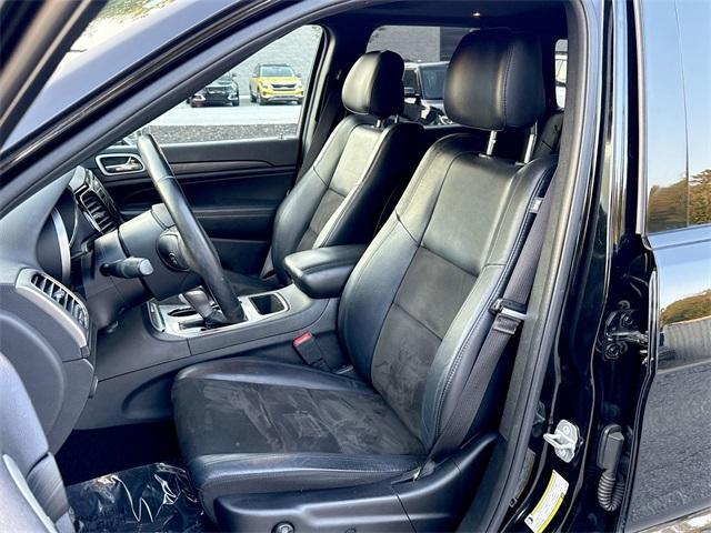used 2020 Jeep Grand Cherokee car, priced at $22,914