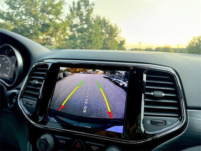 used 2020 Jeep Grand Cherokee car, priced at $22,914