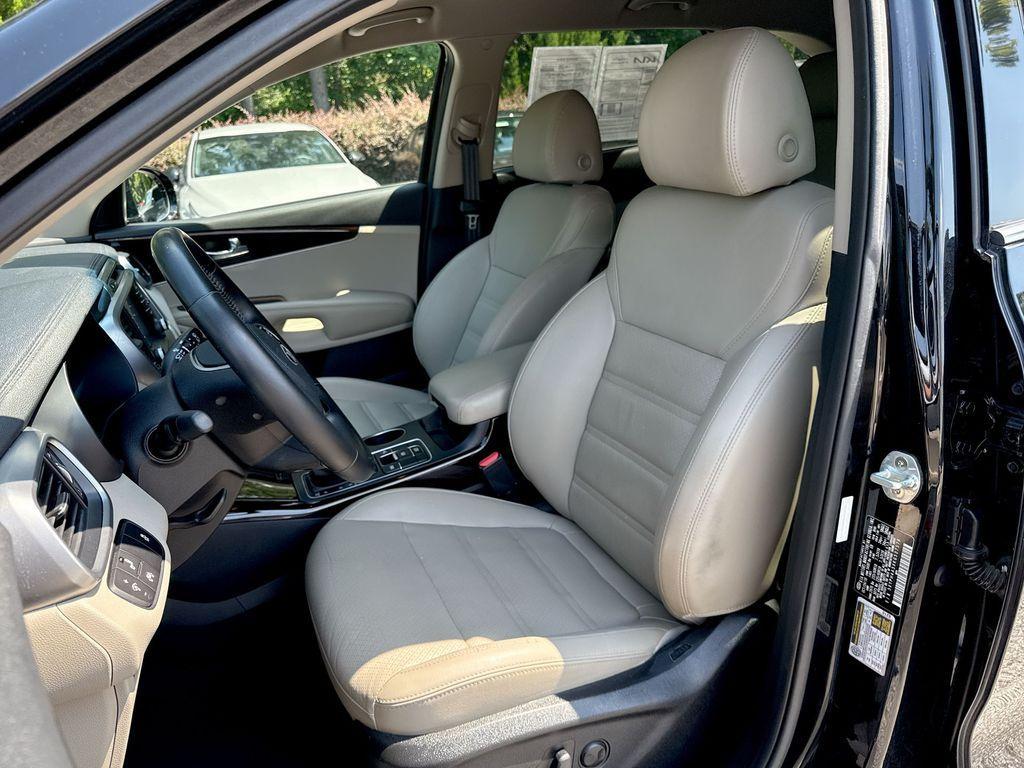 used 2019 Kia Sorento car, priced at $19,744