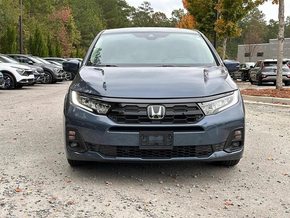 used 2025 Honda Odyssey car, priced at $45,494