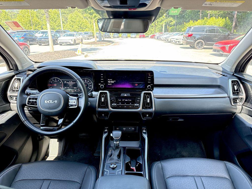 used 2023 Kia Sorento car, priced at $28,900