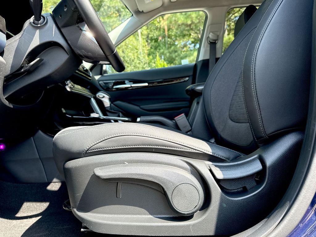 used 2023 Kia Seltos car, priced at $23,573