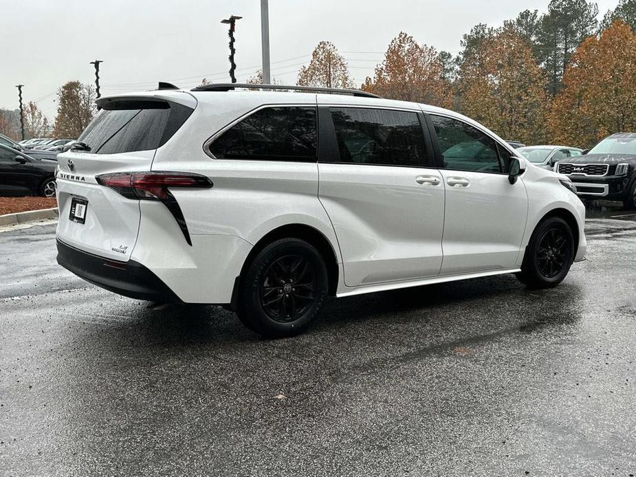 used 2022 Toyota Sienna car, priced at $35,462