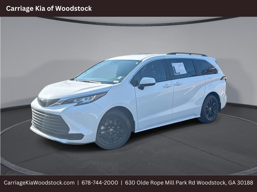 used 2022 Toyota Sienna car, priced at $34,098