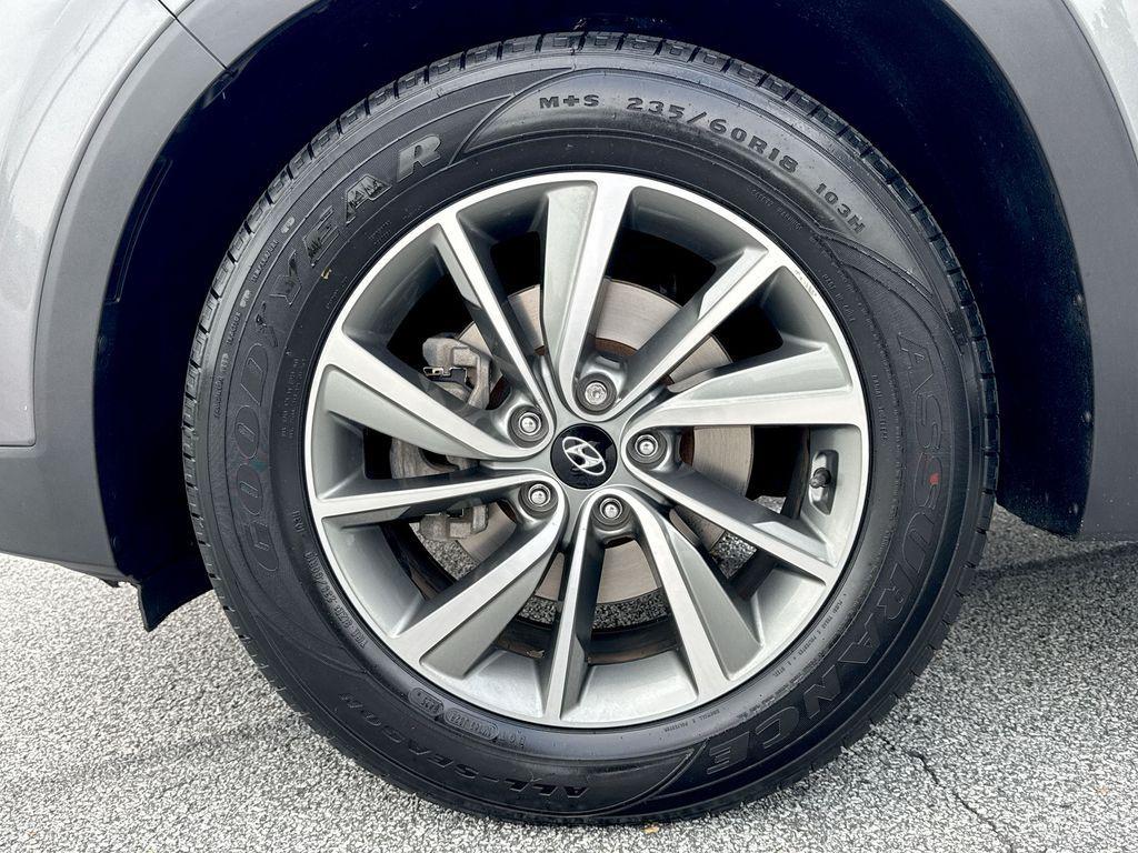 used 2019 Hyundai Santa Fe car, priced at $22,759