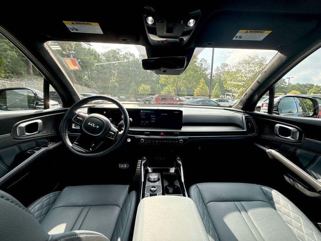used 2025 Kia Sorento Hybrid car, priced at $41,678