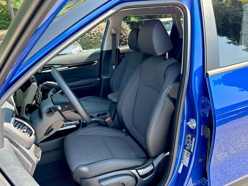 used 2025 Kia Seltos car, priced at $26,977