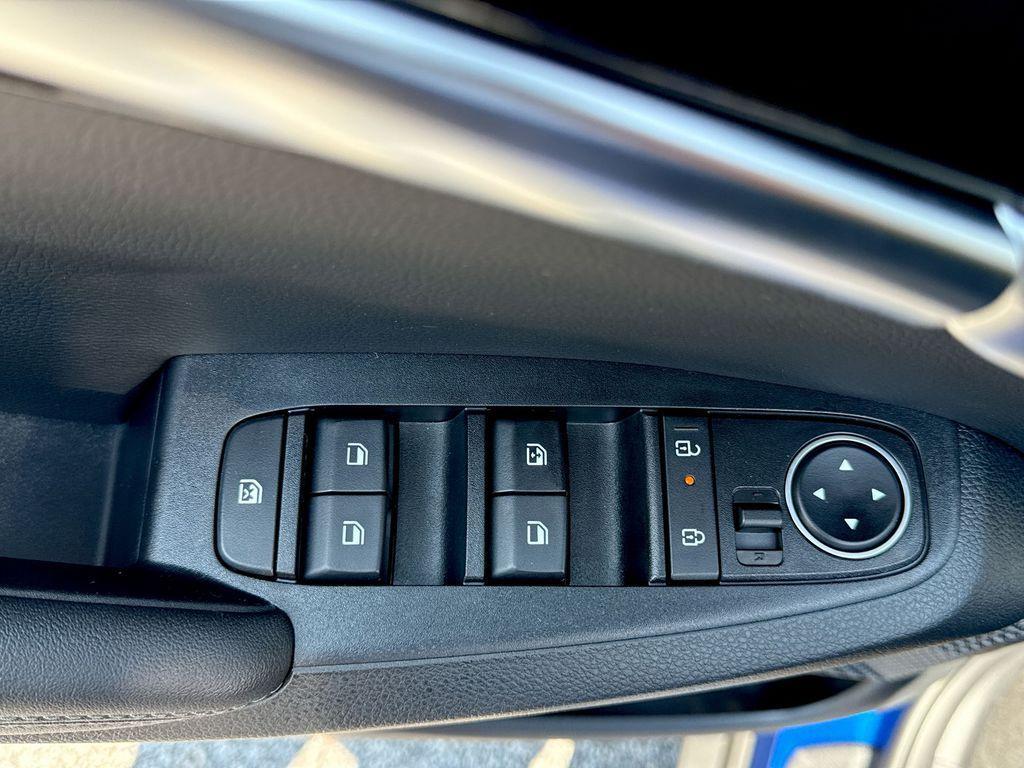 used 2025 Kia Seltos car, priced at $26,977
