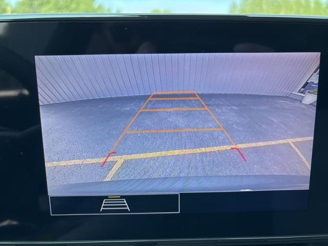 used 2024 Chevrolet Trax car, priced at $18,900