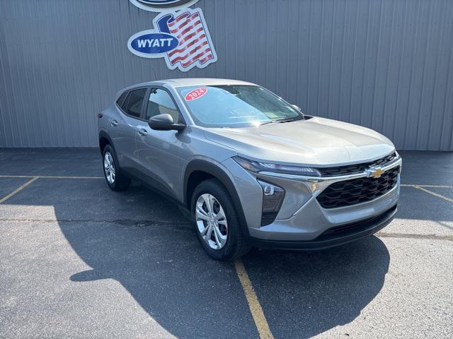 used 2024 Chevrolet Trax car, priced at $18,900