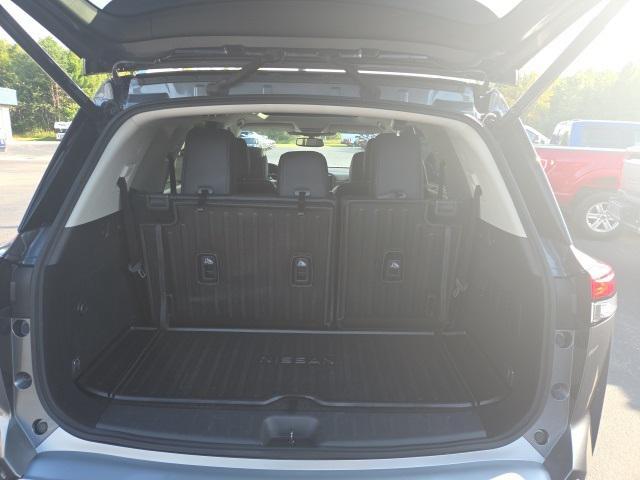 used 2022 Nissan Pathfinder car, priced at $33,000