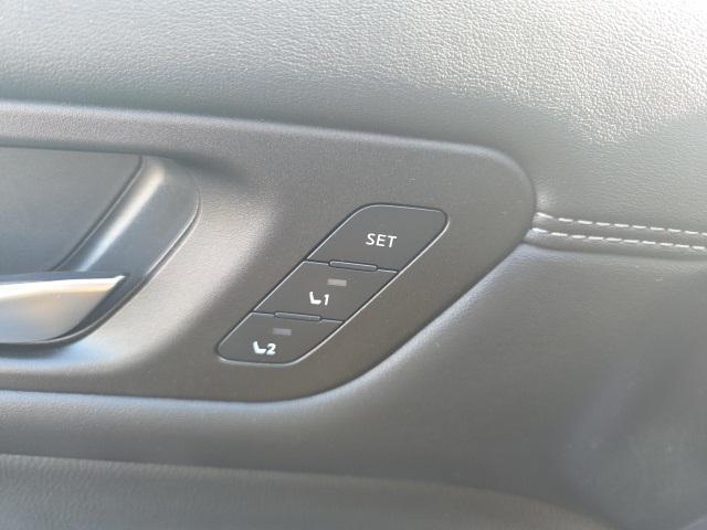 used 2022 Nissan Pathfinder car, priced at $33,000