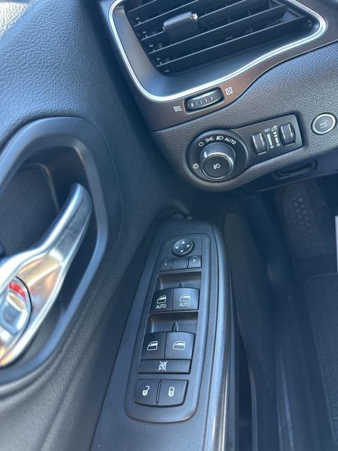 used 2019 Jeep Cherokee car, priced at $18,200