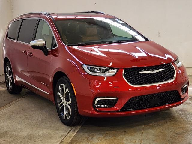 new 2025 Chrysler Pacifica car, priced at $55,599