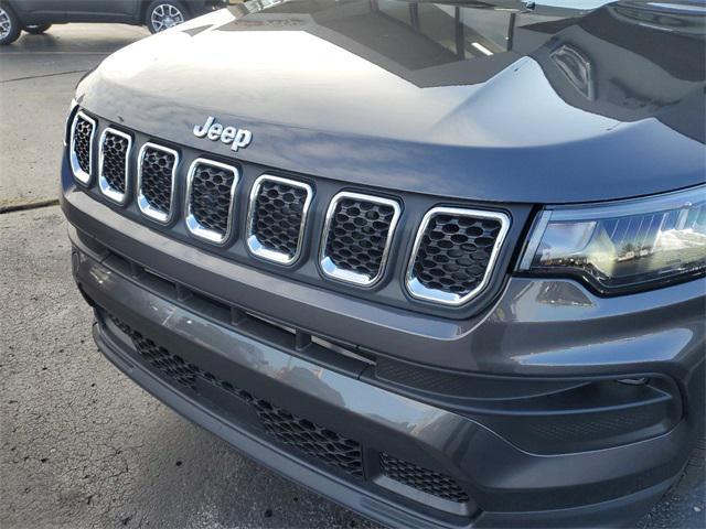 new 2024 Jeep Compass car, priced at $39,000