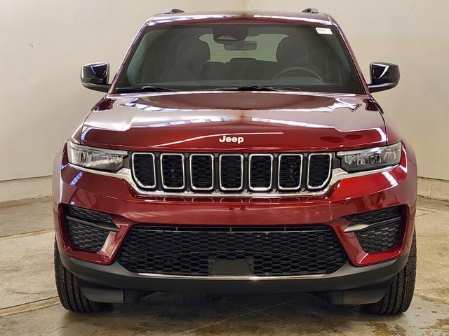 new 2025 Jeep Grand Cherokee car, priced at $39,000