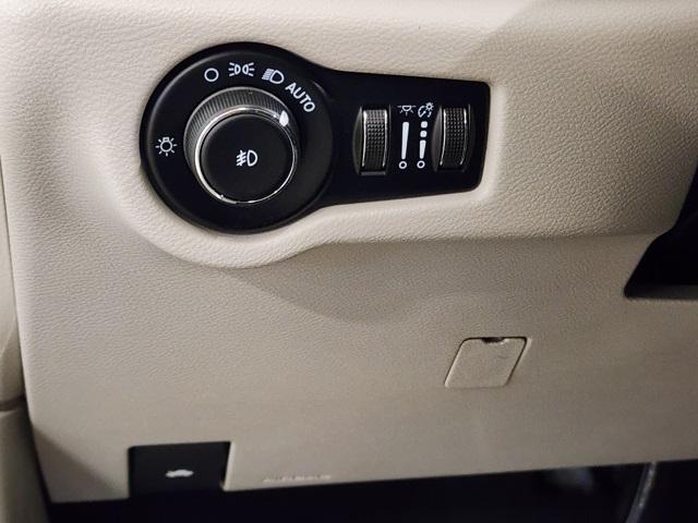 used 2022 Chrysler Pacifica car, priced at $18,250