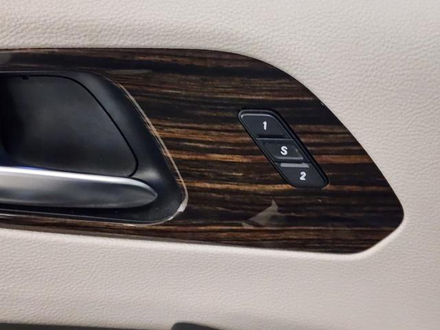 used 2023 Chrysler Pacifica car, priced at $28,584