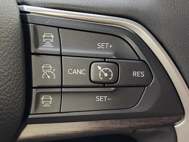 new 2025 Jeep Grand Cherokee car, priced at $44,724