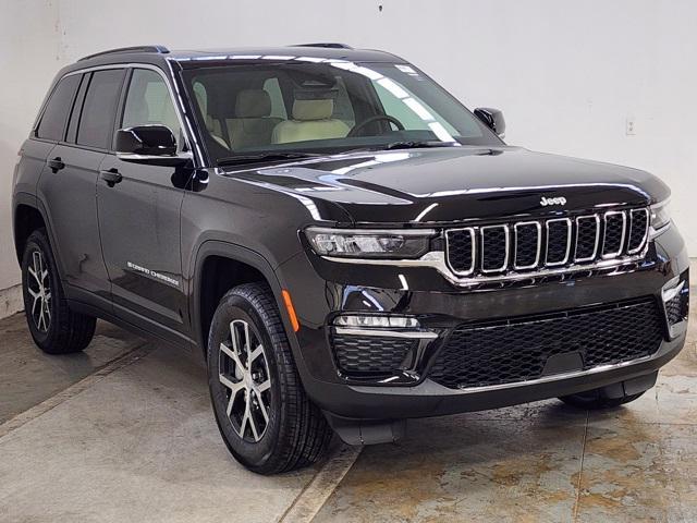 new 2025 Jeep Grand Cherokee car, priced at $46,874