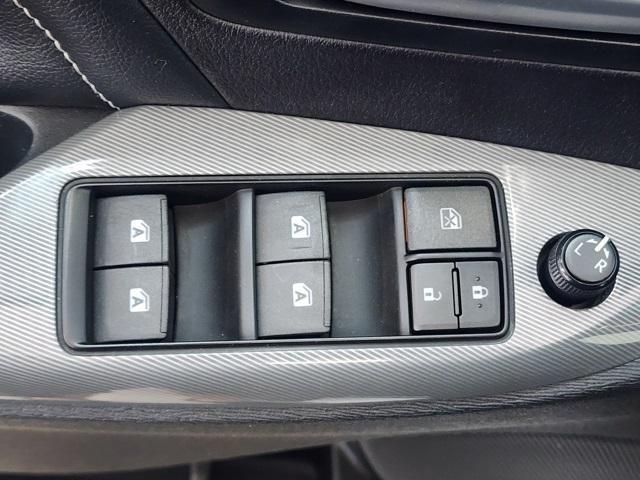used 2015 Toyota Sienna car, priced at $16,662