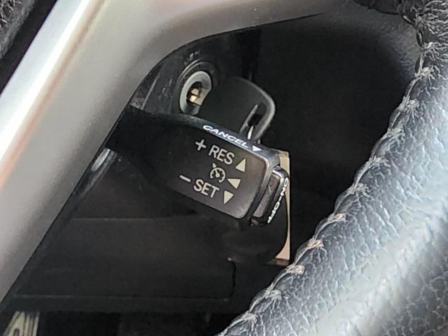 used 2015 Toyota Sienna car, priced at $16,662