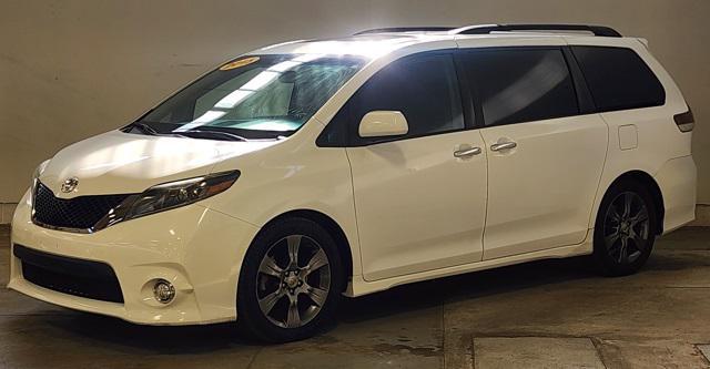 used 2015 Toyota Sienna car, priced at $16,662