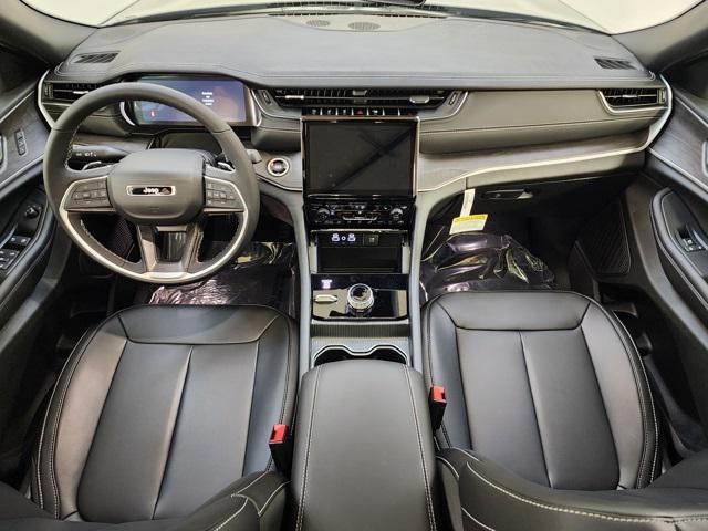 new 2025 Jeep Grand Cherokee car, priced at $46,874
