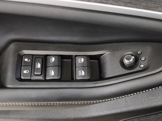 new 2025 Jeep Grand Cherokee L car, priced at $47,985