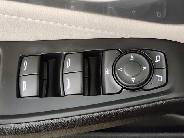 used 2022 Chevrolet Traverse car, priced at $23,992