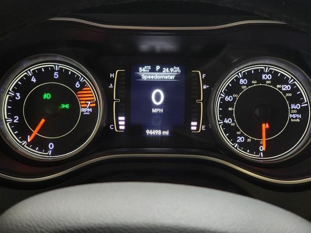 used 2021 Jeep Cherokee car, priced at $18,029