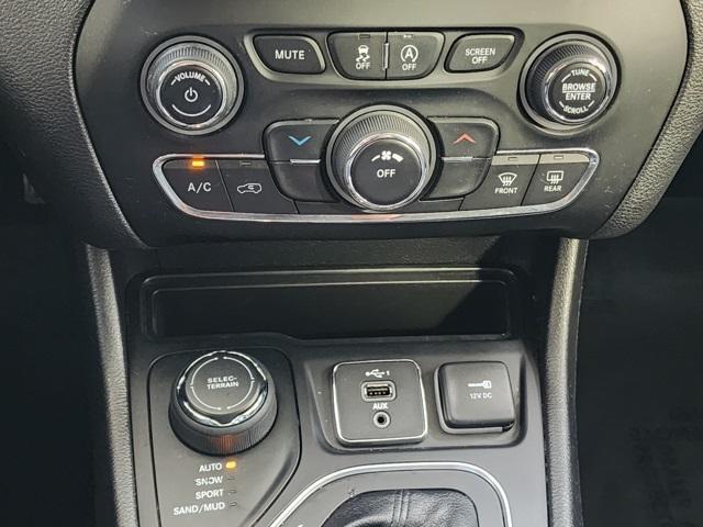 used 2021 Jeep Cherokee car, priced at $18,029