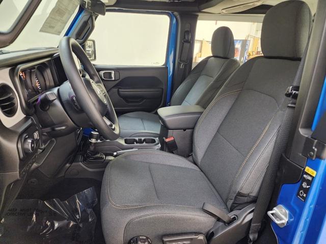 new 2025 Jeep Wrangler car, priced at $34,034