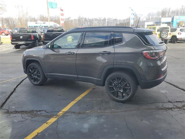 new 2024 Jeep Compass car, priced at $32,000
